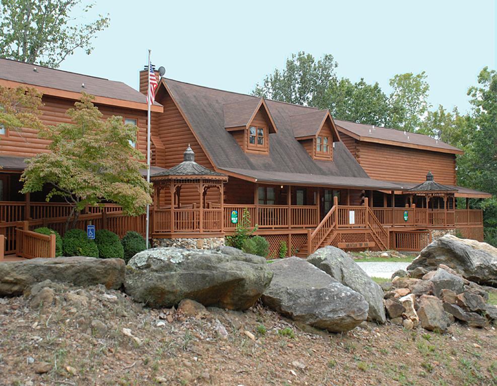 Mountain Top Inn And Resort Warm Springs Exterior photo